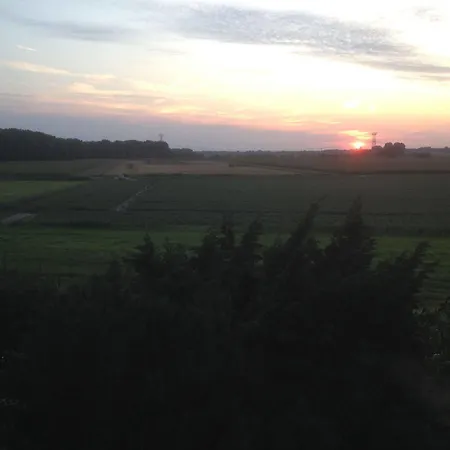 Op De Brabantse Wal Bed & Breakfast