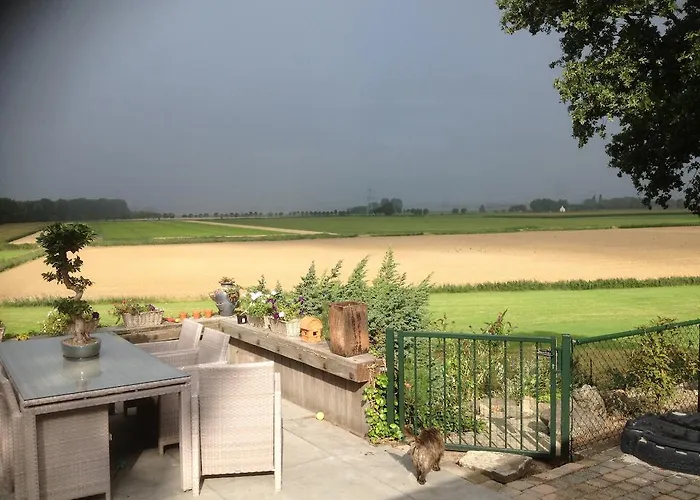 Bed & Breakfast Op De Brabantse Wal 4*