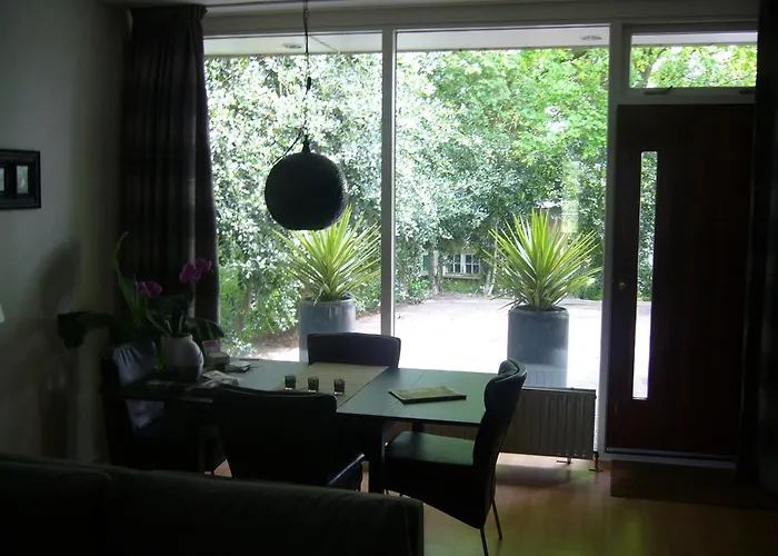 Bed & Breakfast Op De Brabantse Wal 4*