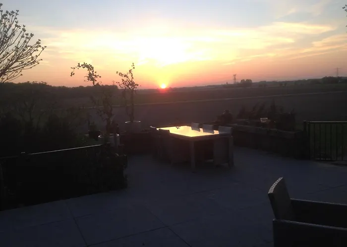 Op De Brabantse Wal Bed & Breakfast